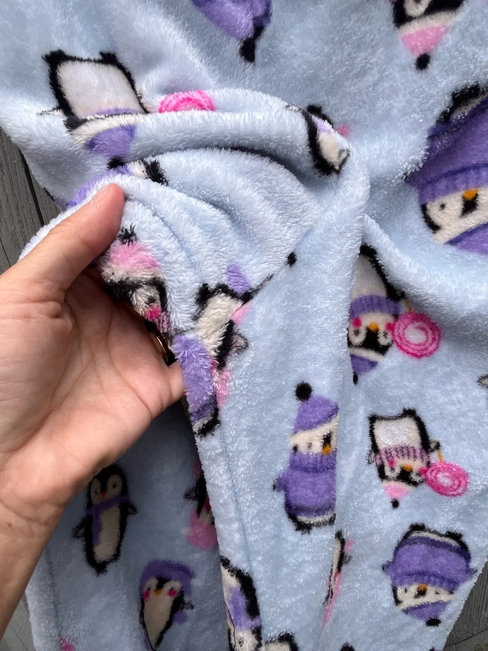 Cozy Penguin Fleece Pajama Lounge Pants Light Blue Purple Accents Size Medium